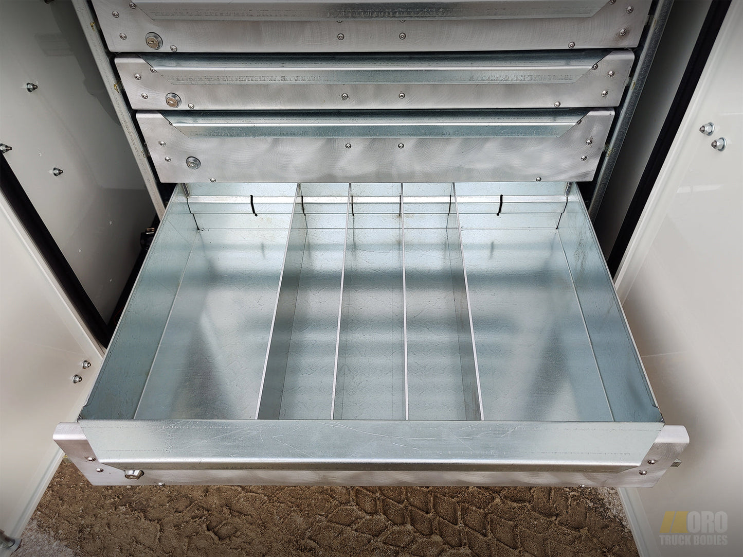 ORO HD Drawer Set | 17.25H x 38W x 13D | 3 1/2 Riser | 3 Drawer | 750-475-018